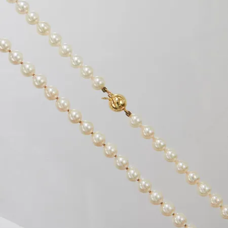 Pärlcollier med odlade saltvattenpärlor Ø ca 6mm, längd: 41,5cm, lås GHA 18K, bruttovikt: 22,3g Vikt: 22,3 g