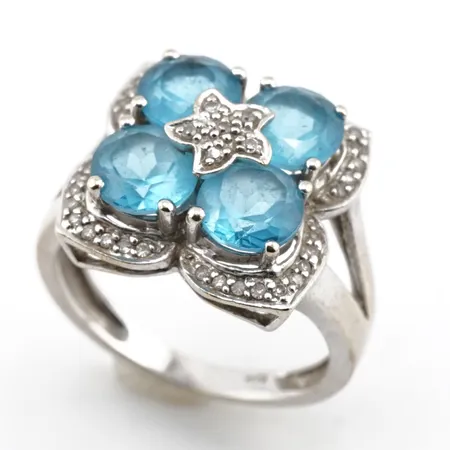 Ring m stenar, vitguld, stl 17½(55), bredd 15mm, 14k Vikt: 5 g