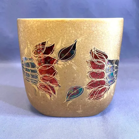 Vas Björn Wiinblad, Rosenthal Studioline, höjd ca 14,5cm.  Skickas med postpaket.