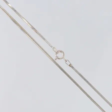 Kedja 42,5cm, bredd 1,1mm, 925/1000 silver Vikt: 6,2 g