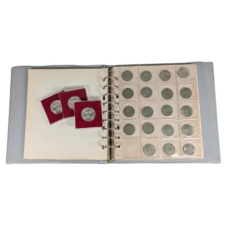 Parti svenska silvermynt 400-800/1000, finvikt cirka 325g Vikt: 325 g