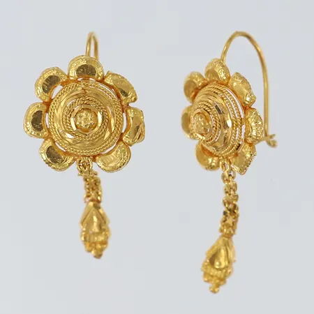 Ett par örhängen, 28mm, 18K Vikt: 1,7 g