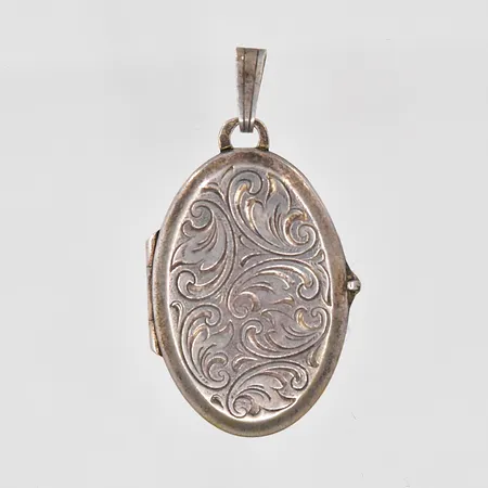 Hänge Medaljong, 35x20mm, 835/1000 silver Vikt: 7,9 g