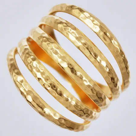 Ring stl: 17, bredd ca 4-20mm, förgyllt 925/1000 silver Vikt: 5,1 g