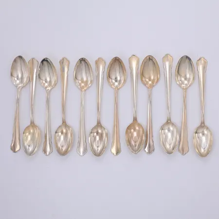 12 Mockaskedar modell Chippendale 10,7cm, Guldsmedsaktiebolaget år1949, 830/1000 silver  Vikt: 116,1 g