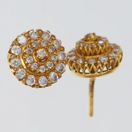 Ett par örhängen med vita stenar, Ø12mm, saknar, lås, 18K Vikt: 5,6 g