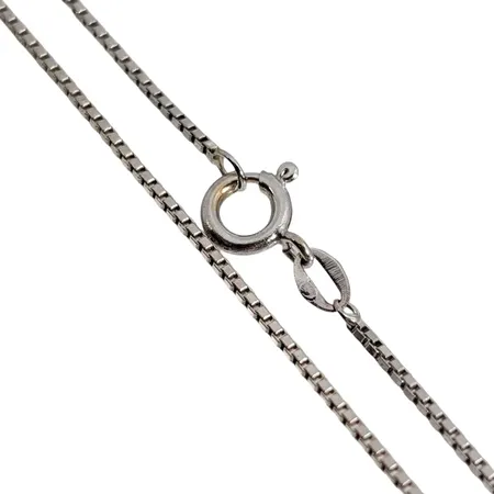 Halskedja Venezia, 18K vitguld, svensk kontrollstämpel, längd 39,0 cm, bredd 1 mm, fint skick Vikt: 2,9 g