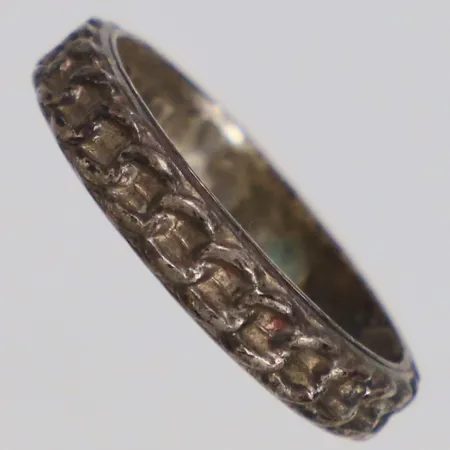 Ring, stl 15¾, bredd 3,5mm, Janson Guldvaru Ab Victor Lindesberg 1978, 830/1000 silver Vikt: 2 g