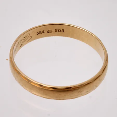 Defekt guld, 18K, vikt 3,38g.