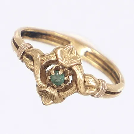 Ring med grön sten stl 16½ bredd 2-10mm 18K Vikt: 1,2 g