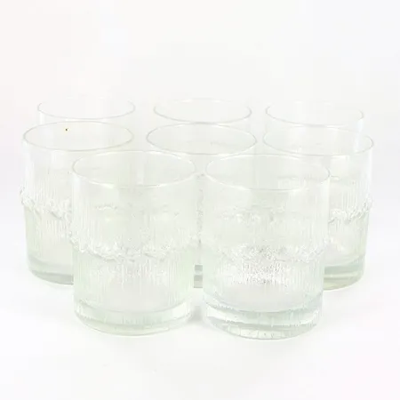 8 Selterglas 8,5cm  "Niva", Tapio Wirkkala, iittala, Finland, 1900-tal  Vikt: 0 g Skickas med paket.