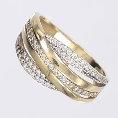 Ring med vita stenar stl 18 bredd 2-10mm 14K Vikt: 2,5 g