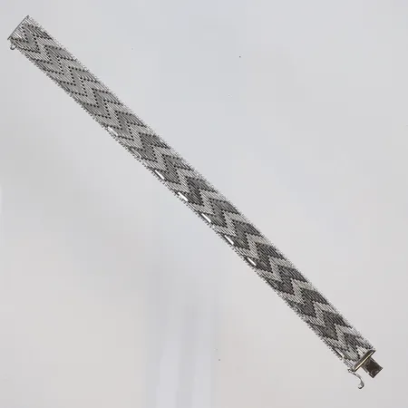 Armband mönstrat 19cm bredd 13mm silver 835/1000 Vikt: 37,5 g