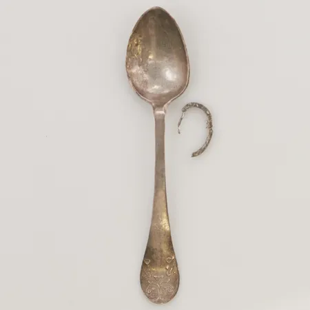 Diverse silver, defekt, 830/1000 Silver 9,6g.