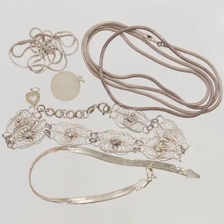 Diverse silver, delvis defekt, 830/1000 Silver 33,4g.