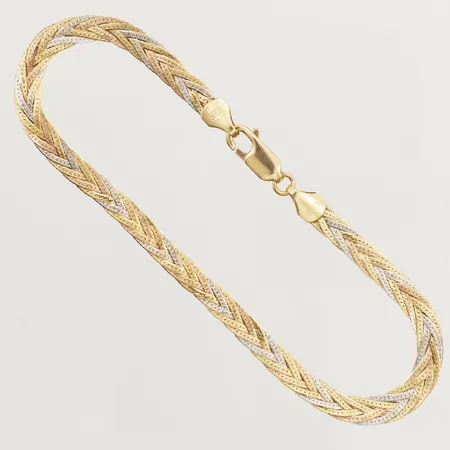 Armband flätat, tretonat, ca 19cm, bredd 4,2mm, Guldfynd, 18K Vikt: 5,1 g