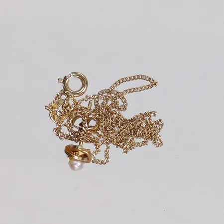 Diverse guld, defekt med pärla 18K Vikt: 2 g