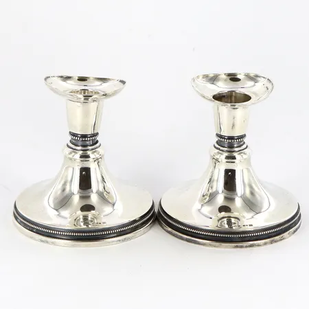 Ett par ljusstakar höjd: 85mm, Ø80mm, Silver 830/1000 Vikt: 98,5 g