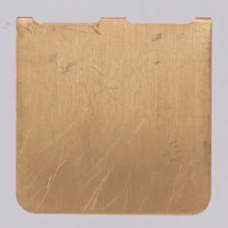 Del av ID-bricka, defekt, gravyr, 18K Vikt: 1,5 g