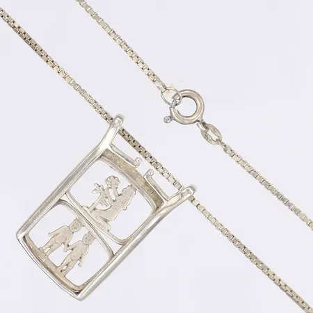 Halskedja med hänge, 41,5cm, bredd 1mm, hänget 28x18mm, hänget Alton med utbytbara delar, stjärntecken jungfru & tvilling, saknar möjligen en del högst upp på hänget för att säkra plattorna, silver 830/1000 Vikt: 6,1 g