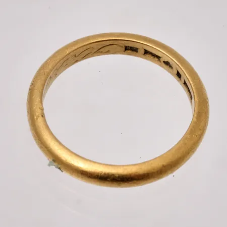 Defekt guld, 23K, vikt 8,36g.