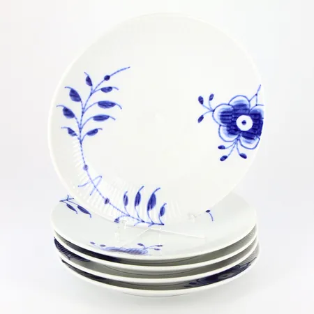 5 assietter Ø19cm, nr:729, Blue Fluted Mega, Royal Copenhagen  Vikt: 0 g Skickas med postpaket.