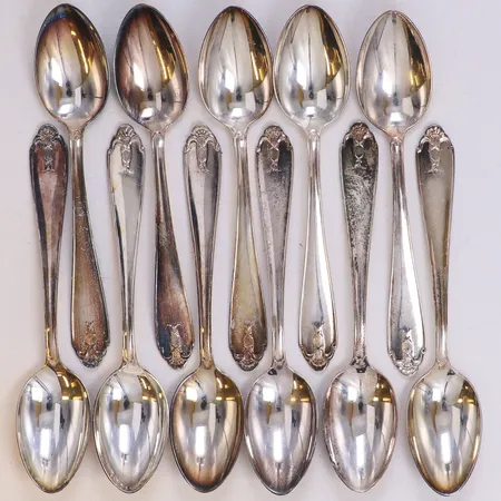 Elva kaffeskedar, modell Vasa, längd 12cm, GAB, en sked skev, 830/1000 silver Vikt: 153,5 g