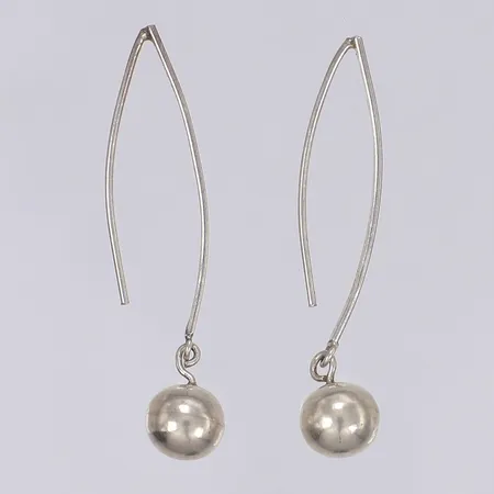 Ett par örhängen, 45x8mm, silver 925/1000 Vikt: 2,3 g