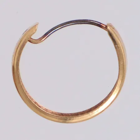 Ett udda örhänge, Ø14mm, skev, 18K