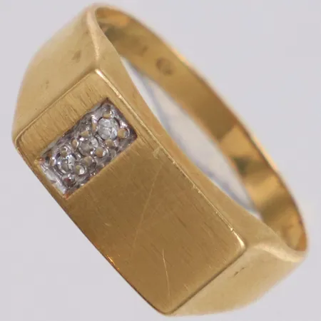 Ring med diamanter 3x ca 0,01ct 8/8-slipade, stl 17¾, bredd 2,2-7,5mm, något skev, 18K Vikt: 2,5 g