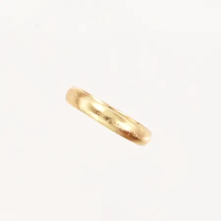 Ring slät Ø17¼, bredd: 4mm, gravyr, 18K Vikt: 4 g