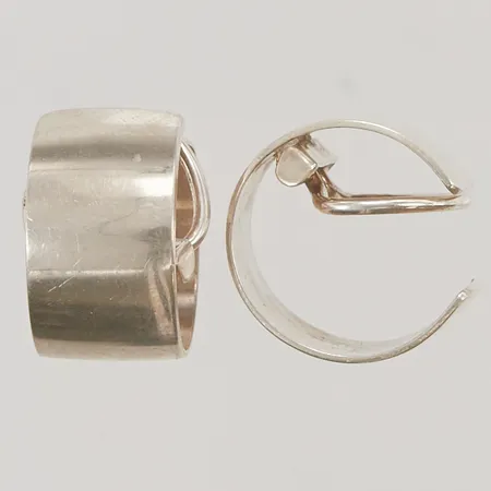 Ett par örhängen 16mm, bredd:10mm, 925/1000 Silver 8,5g.