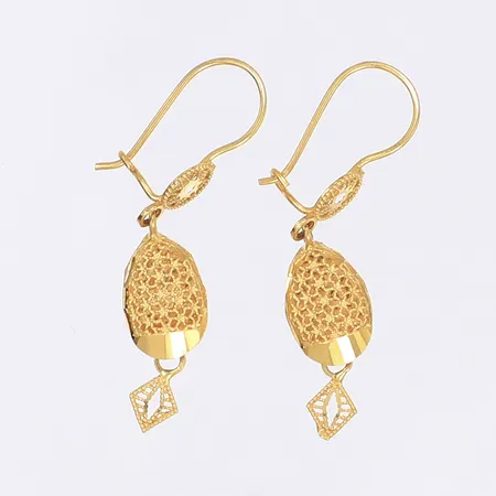 Ett par örhängen höjd 38mm 21K Vikt: 2,3 g