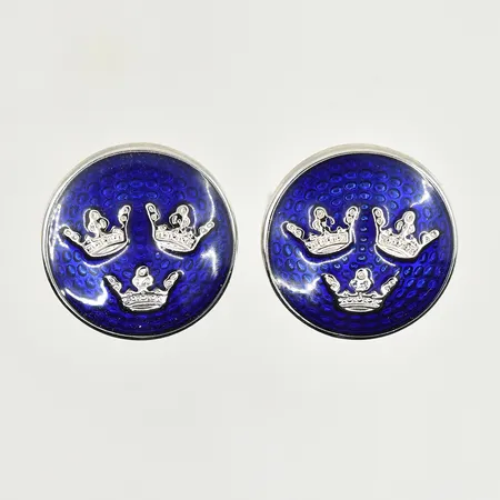 Ett par manschettknappar Tre kronor, Skultuna 1607, blå emalj på vitmetall, orignaletui.