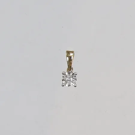 Hänge med diamant ca 0,01ct, 10x5mm, 18K Vikt: 0,5 g