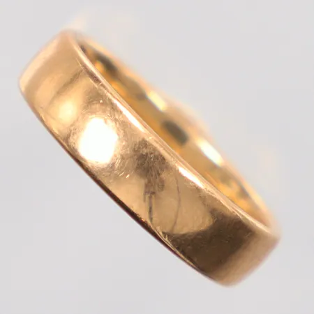 Ring slät Ø16¾, gravyr, 18K Vikt: 5,7 g