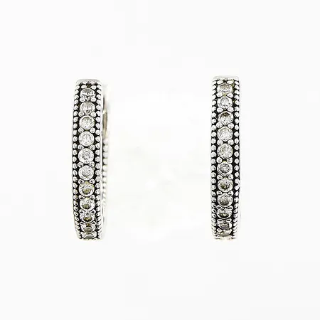 Ett par örhängen Pandora, vita stenar, 15x15mm, bredd 2mm, ALE, silver 925/1000 Vikt: 2,6 g