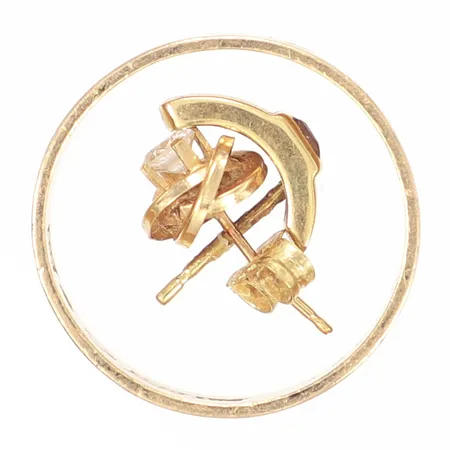 Diverse guld udda gravyr en liten vit sten 18K Vikt: 7,2 g