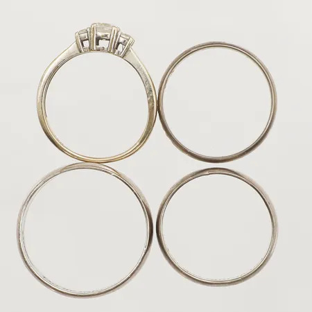 Diverse guld, gravyr, defekt, 18K Vikt: 13,6 g