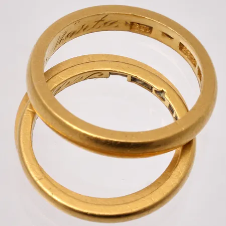 Diverse defekt guld, 23K, vikt 10,88g.