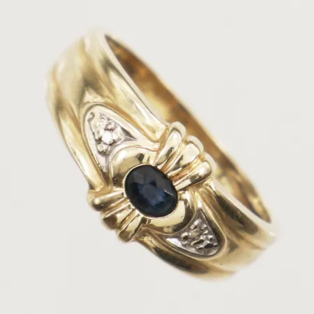 Ring med safir och diamanter ca 2 x0,001ct, stl 17, bredd 9mm, 14K Vikt: 3,1 g