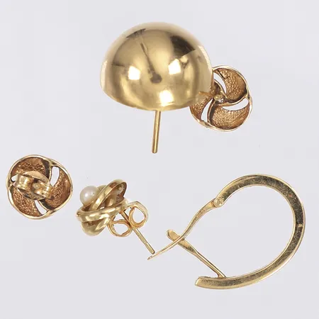 Diverse guld defekt/omaka, delvis med sten, 18K Bruttovikt: 6,2g Vikt: 6,2 g