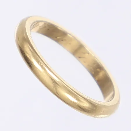 Ring slät stl 16¾, bredd 2,5mm, gravyr, 20K Vikt: 3,9 g