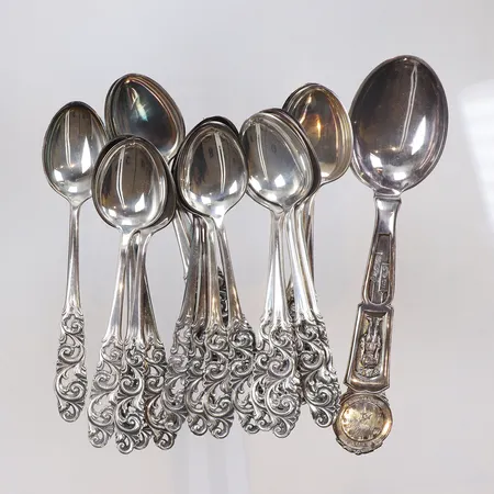 19st Kaffekskedar längd 11,5cm samt Dopsked med gravyr silver 830/1000 Vikt: 216,4 g