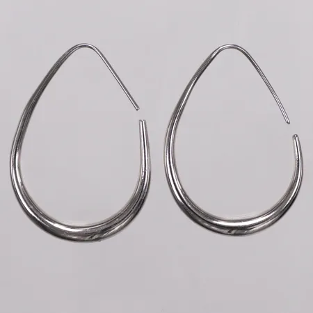 Ett par örhängen, 40mm, öppet utan lås, 925/1000 silver Vikt: 9,7 g