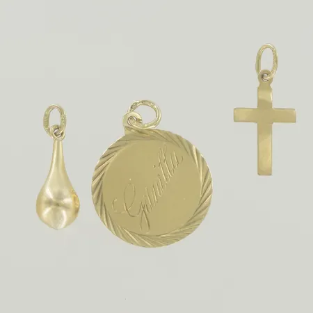 Hängen, defekter/gravyr, 18K Vikt: 2,2 g