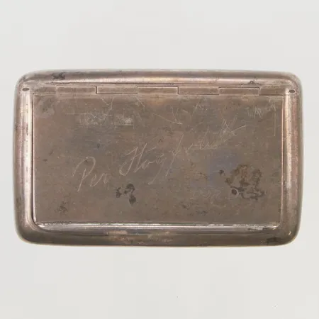 Dosa Giertta, 75x45x27mm, år 1979, gravyr, 925/1000 Silver 107,0g.