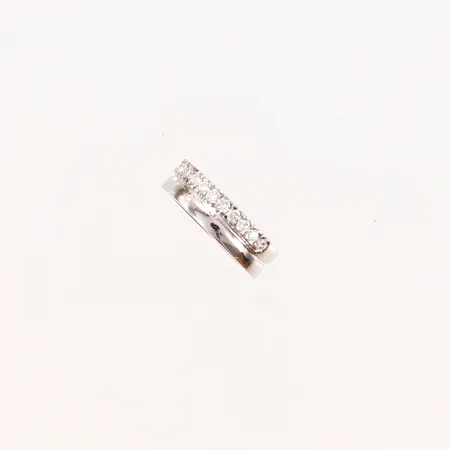 Ring med diamanter 10x0,02ct, stl 17, bredd: 5-7mm, GHA, 18K Vikt: 3,3 g