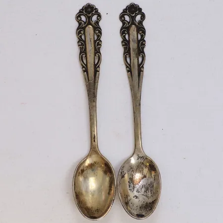 Två moccaskedar, längd 10cm, Svedboms Guldsmeds Ab Hov, 1960-tal, 830/1000 silver Vikt: 16 g