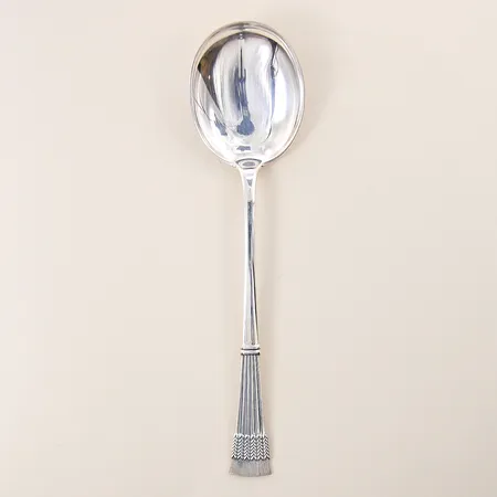 Serveringssked, modell Chateau, längd 20,3cm, MEMA, silver 830/1000 Vikt: 52,8 g